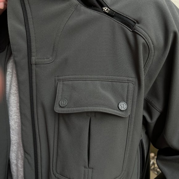 Lululemon Men's Jacket - Picture 3 of 8
